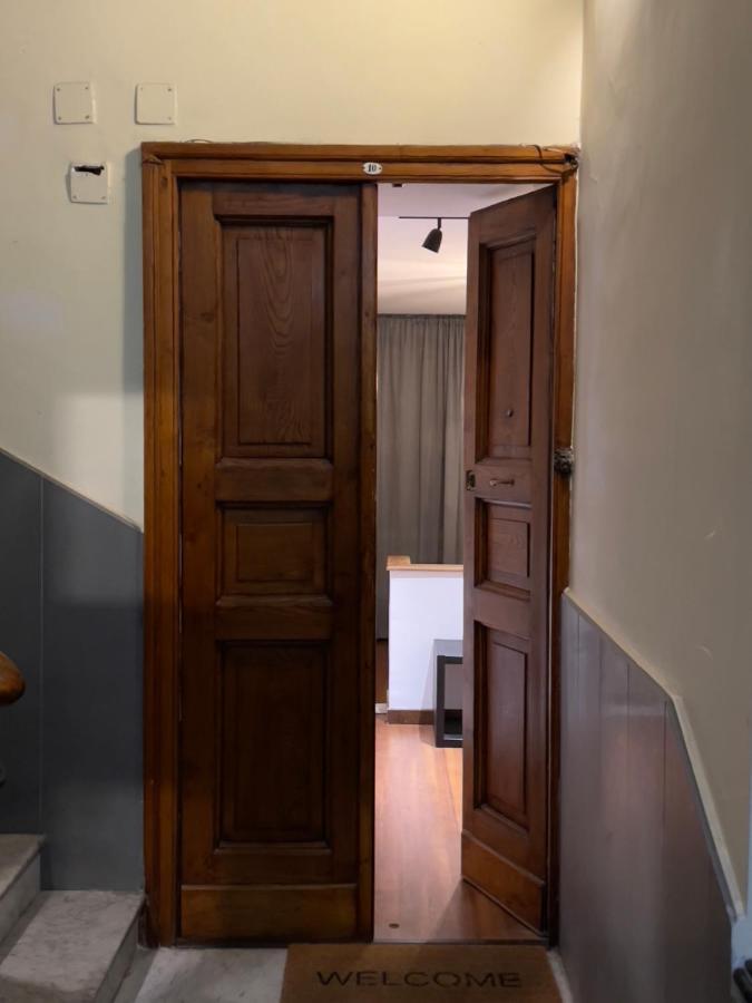 L' Altobasso Apt - Atypical Neapolitan House ภายนอก รูปภาพ