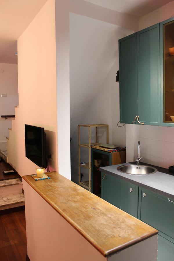 L' Altobasso Apt - Atypical Neapolitan House ภายนอก รูปภาพ