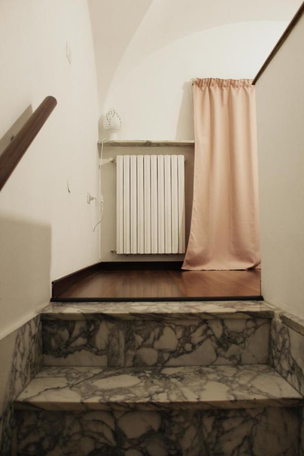 L' Altobasso Apt - Atypical Neapolitan House ภายนอก รูปภาพ